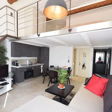 Perla Duplex - No Better Location In Apartman *